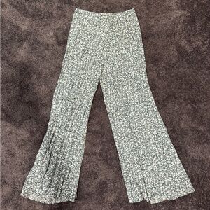 NEW Floral Wide-Leg Pants